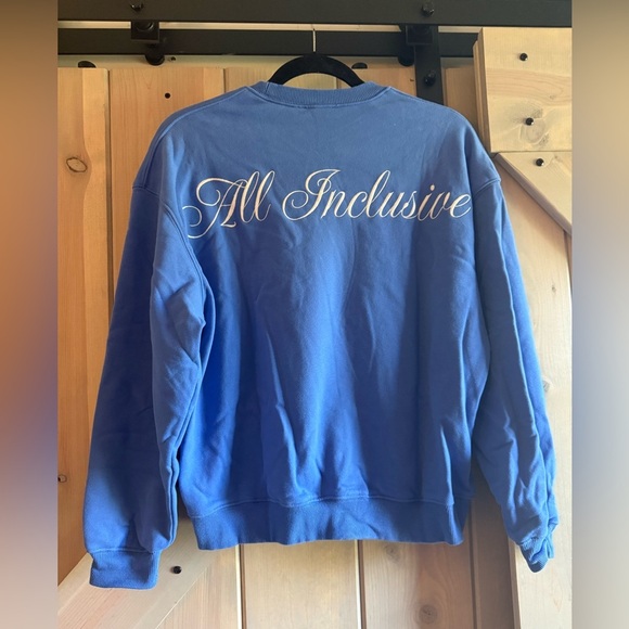 NWOT Dress Forum Portofino Embroidered Sweatshirt - Picture 7 of 7